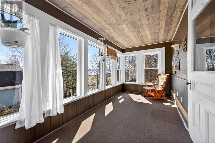 89 WELSFORD Street — photo 33 of 39
