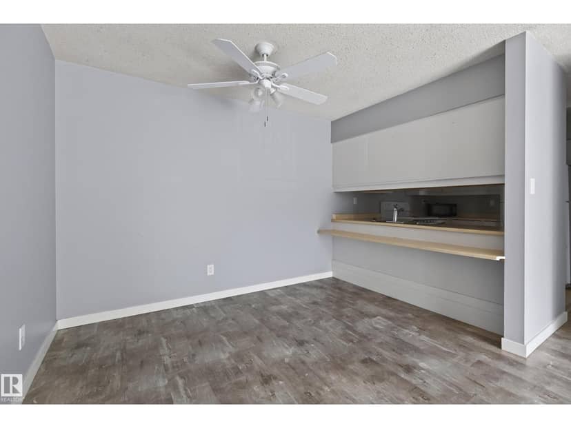#304 24 Alpine Pl — photo 12 of 28