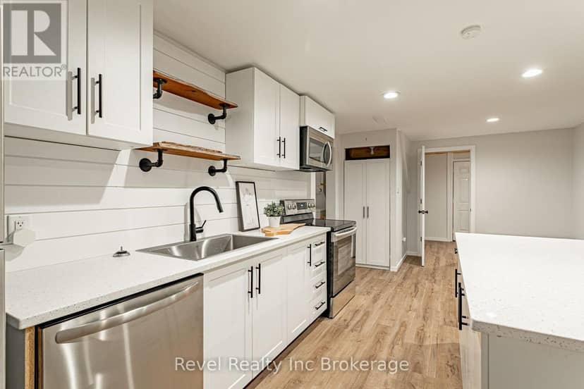 24 McNab Street — photo 32 of 40