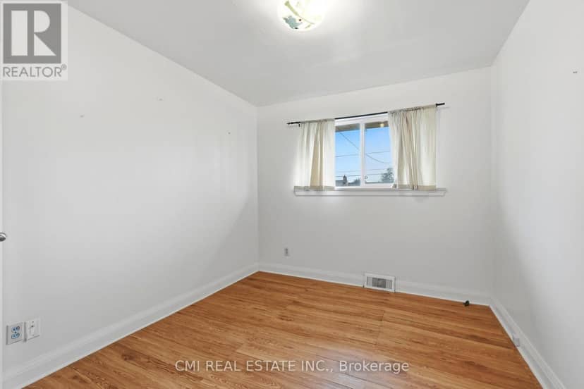494 Annapolis Avenue — photo 13 of 29