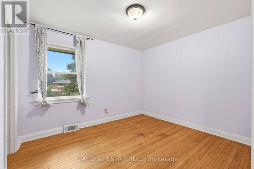 494 Annapolis Avenue — photo 16 of 29