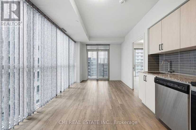 611 - 10 Meadowglen Place — photo 14 of 27