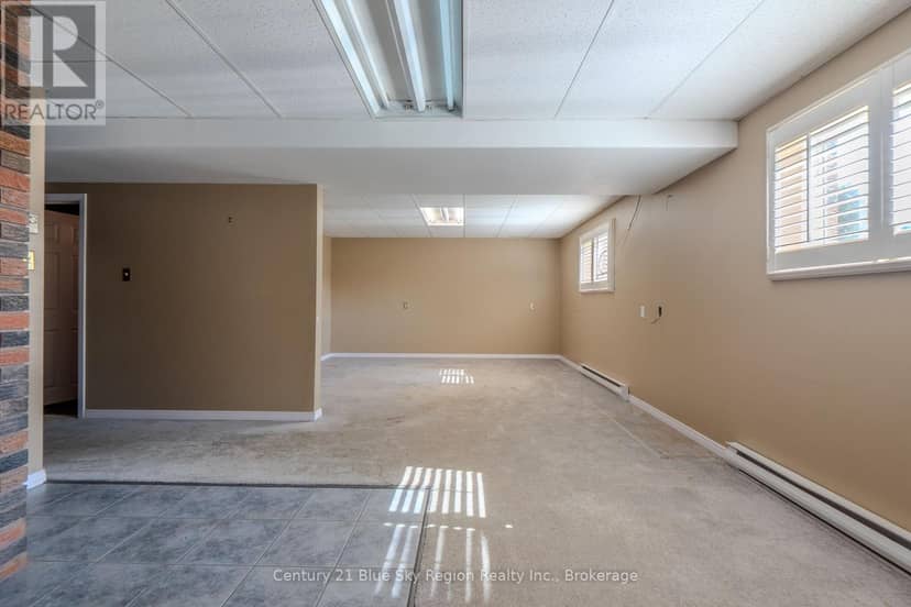 268 Levesque Street — photo 31 of 40