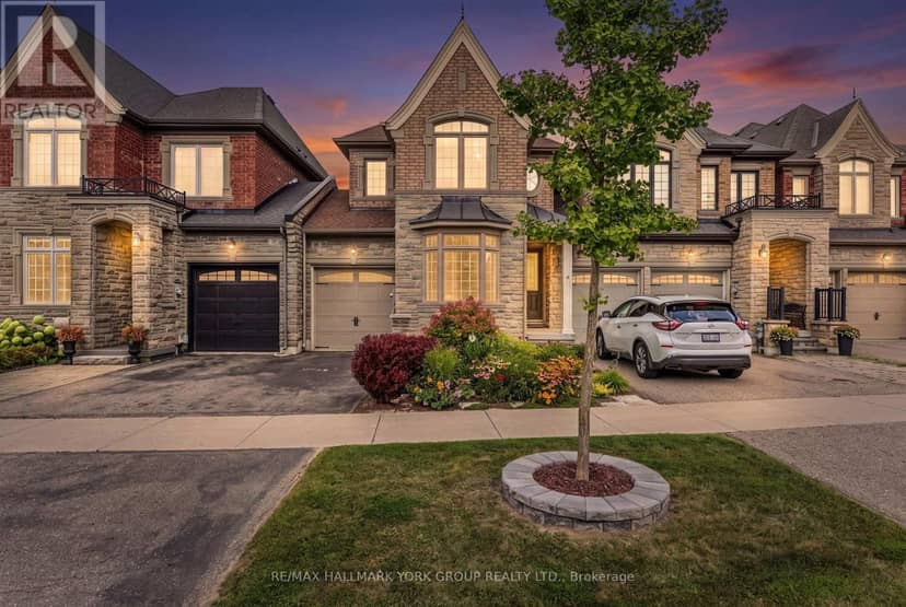 36 Alex Campbell Crescent — photo 1 of 40