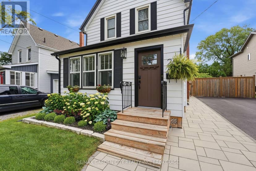 26 Carleton Street N — photo 4 of 40