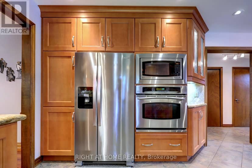 1412 Carmen Drive — photo 14 of 40