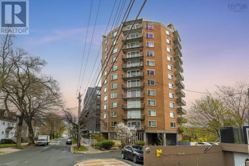 503 1074 Wellington Street — photo 1 of 22