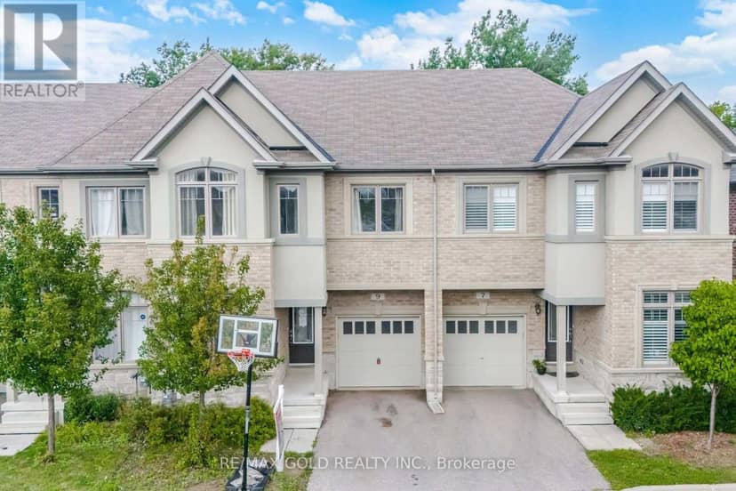 9 Oliana Way, Brampton