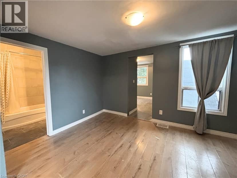518 CANNON Street E — photo 19 of 21