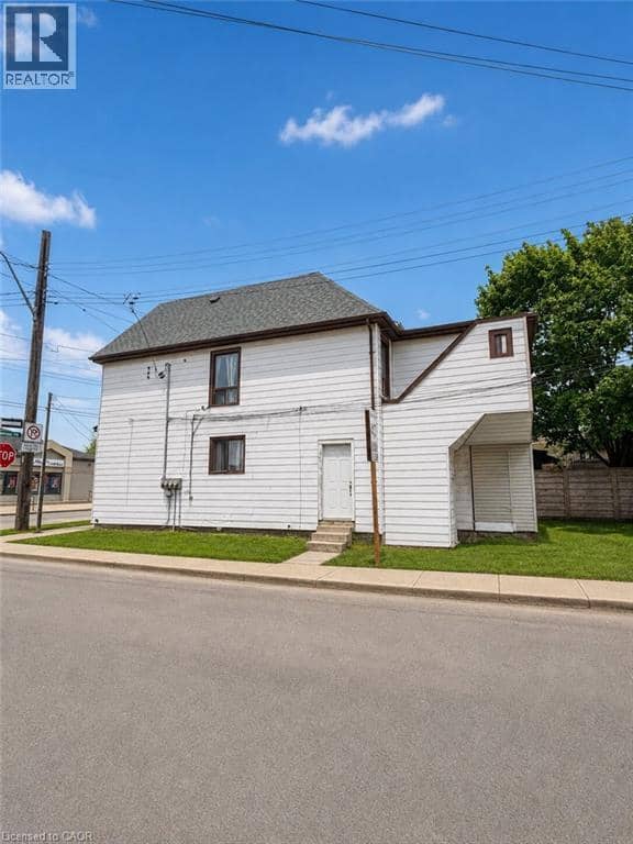 518 CANNON Street E — photo 3 of 21