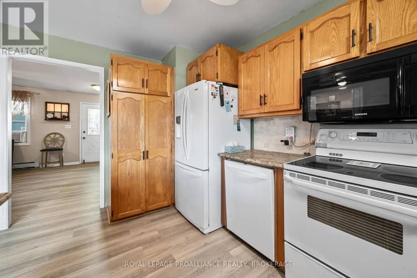 96 Colebrook Road — photo 10 of 40