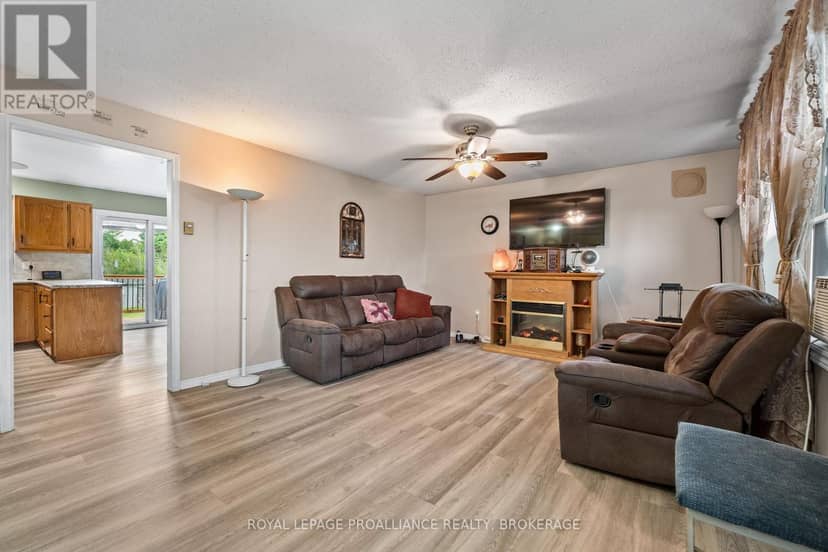 96 Colebrook Road — photo 4 of 40