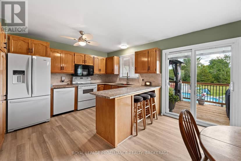96 Colebrook Road — photo 8 of 40