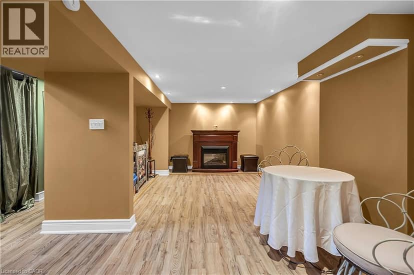 360 GUELPH Line — photo 38 of 40