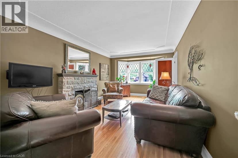 360 GUELPH Line — photo 9 of 40
