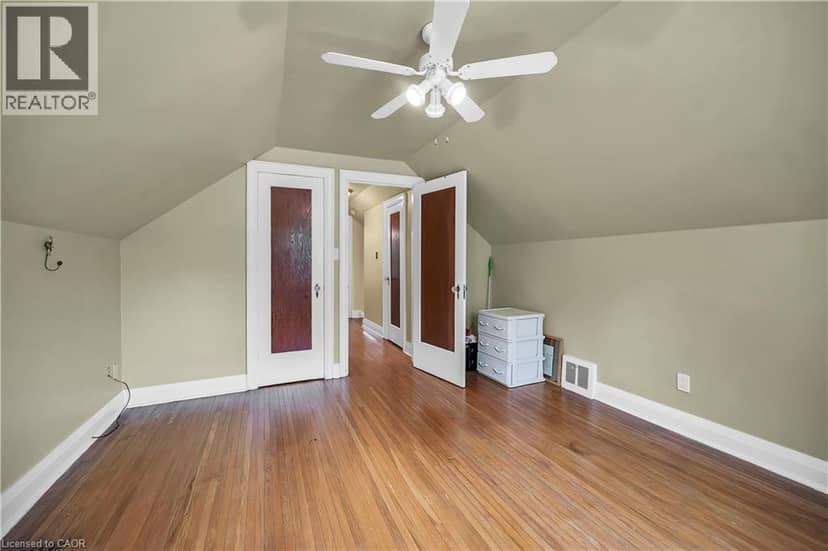 360 GUELPH Line — photo 32 of 40