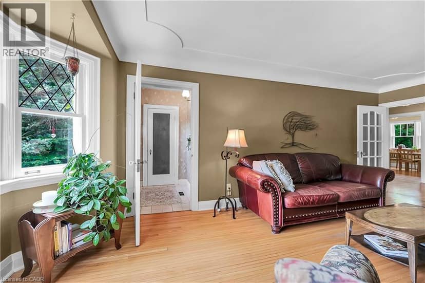 360 GUELPH Line — photo 10 of 40