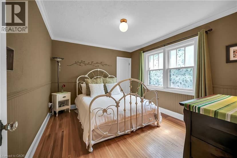360 GUELPH Line — photo 25 of 40