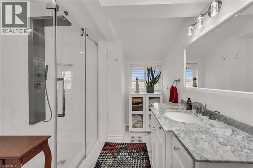 817 LAKESHORE Road — photo 16 of 40