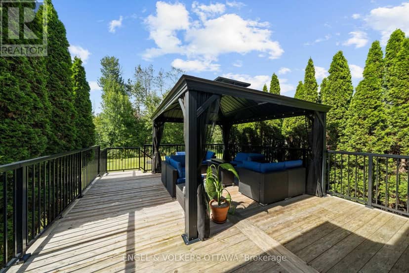 557 Tullamore Street — photo 36 of 40