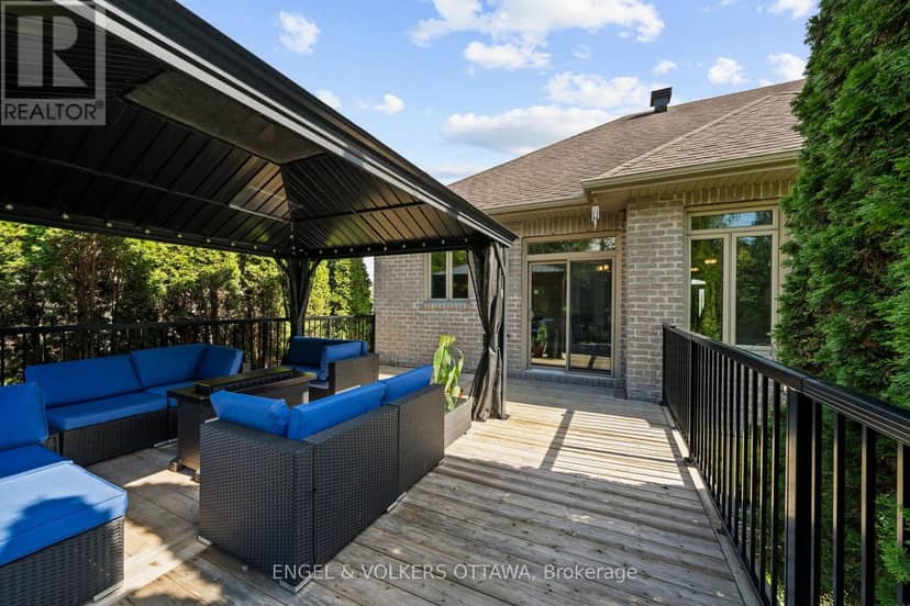 557 Tullamore Street — photo 38 of 40