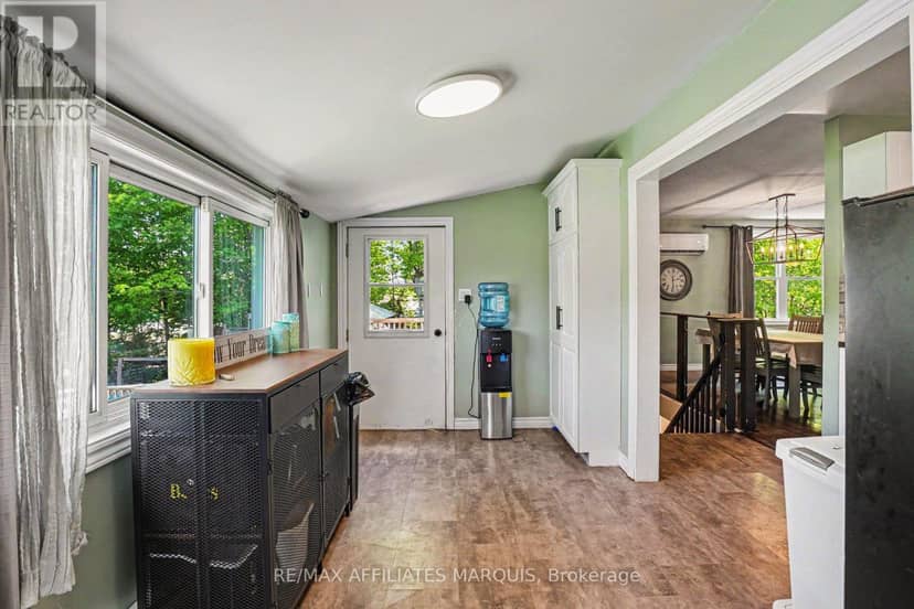 10 Bay Road — photo 15 of 40