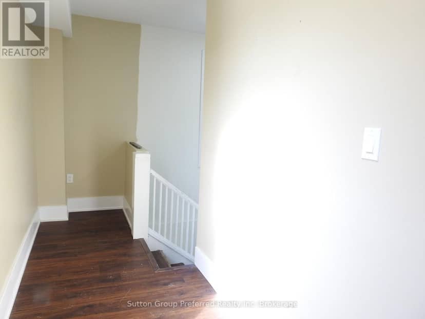 1792 Longwoods Road — photo 17 of 32