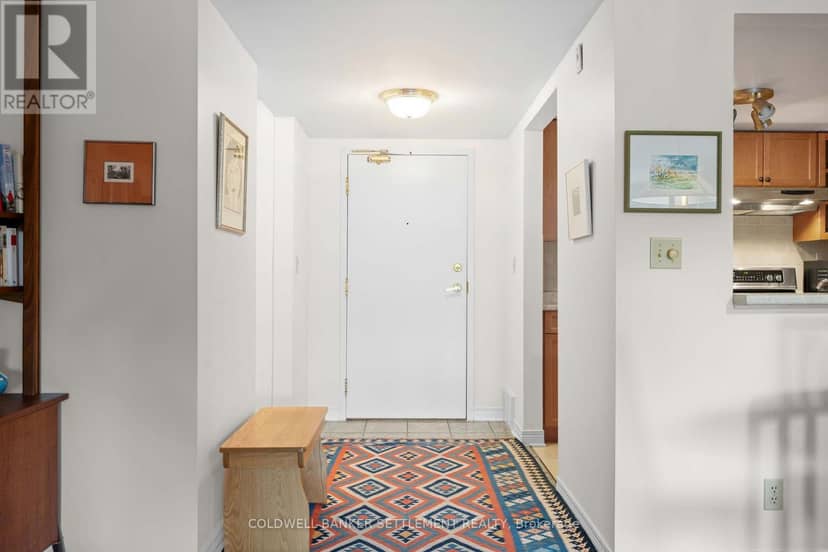207 - 23 Rogers Road — photo 6 of 37