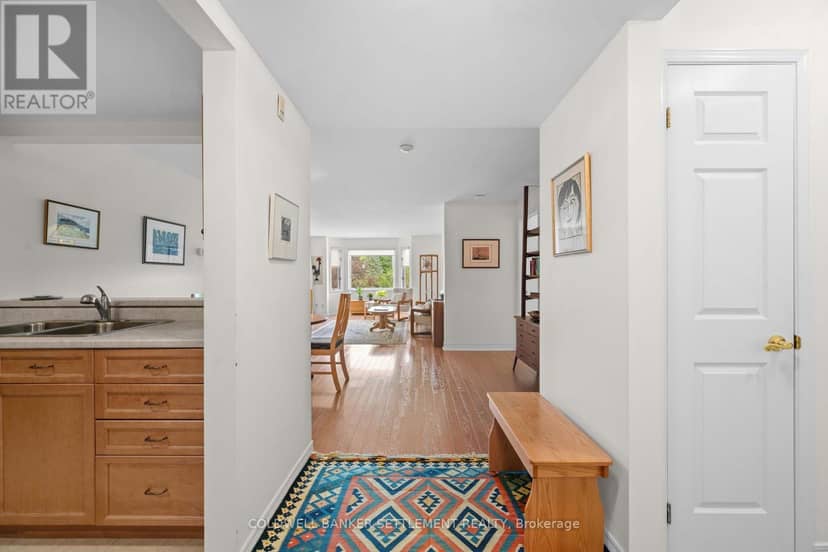 207 - 23 Rogers Road — photo 7 of 37