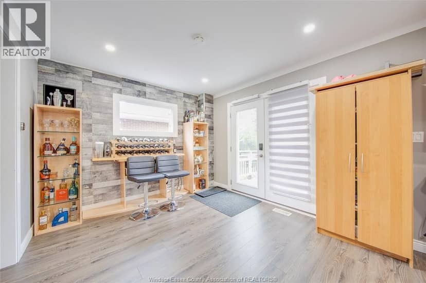 956 Homedale Boulevard — photo 18 of 40