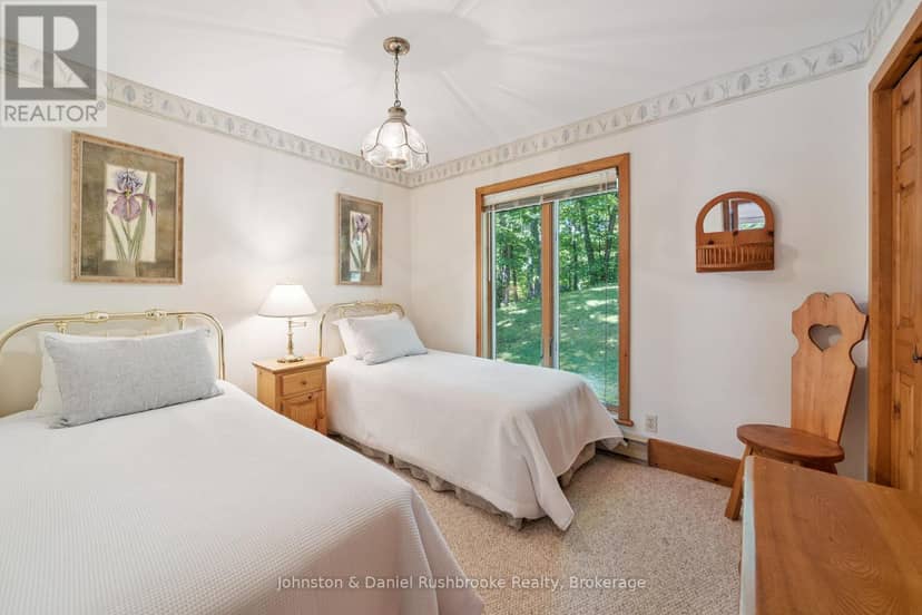 4 - 1041 Ann Street — photo 16 of 40