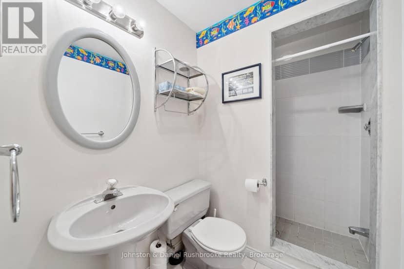 4 - 1041 Ann Street — photo 23 of 40