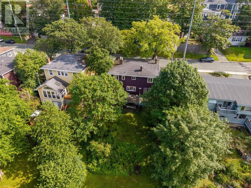 42 Empire Avenue — photo 38 of 40