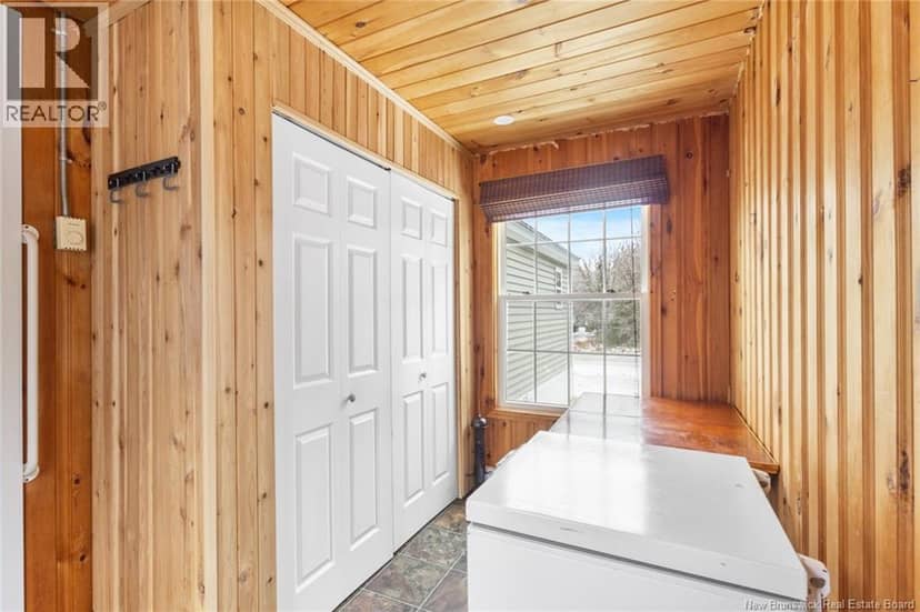 11 Wendy Crescent — photo 29 of 31