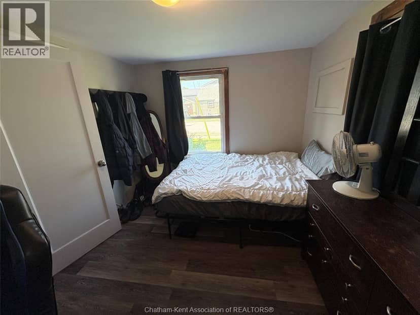 16 Wills Street — photo 12 of 17