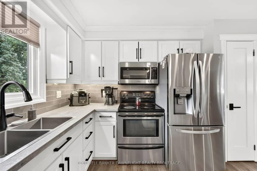 283 Churchill Drive — photo 10 of 40