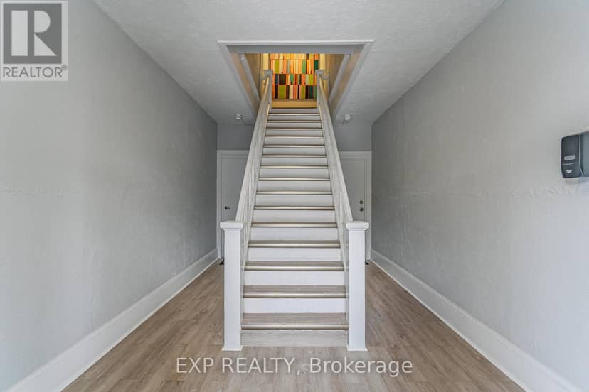 52 St Andrew Street, Ottawa, photo 2
