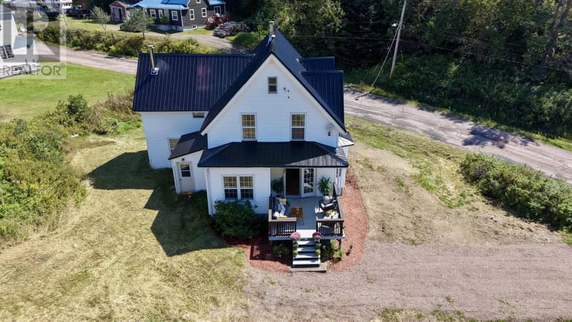 212 Brook Road, Port Greville, photo 3