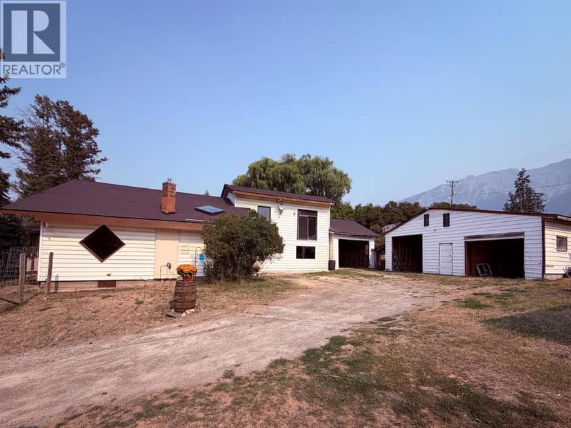 5740 95 Highway, Edgewater