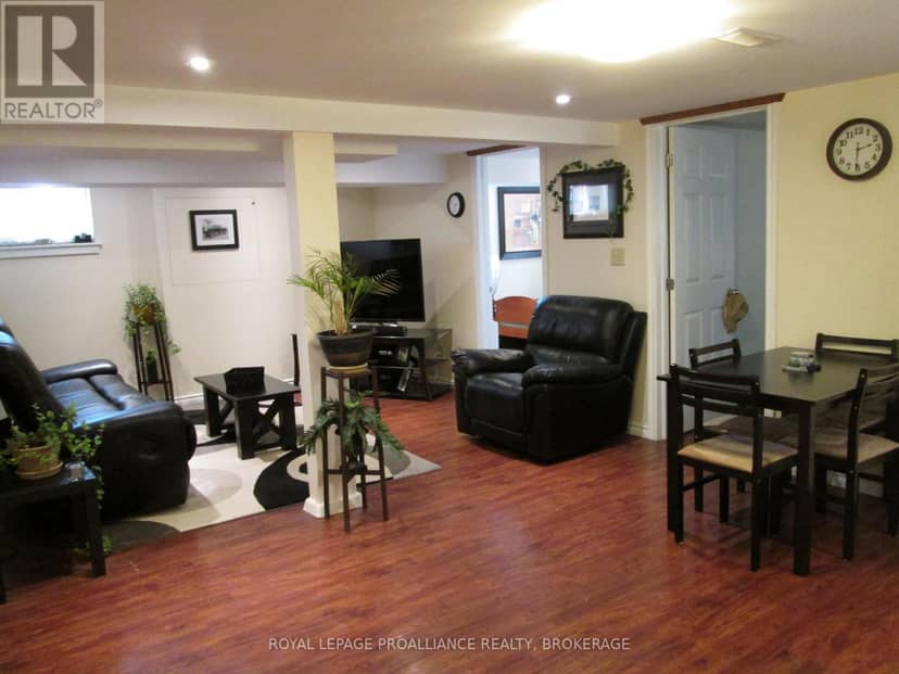 50 Campbell Crescent — photo 10 of 20