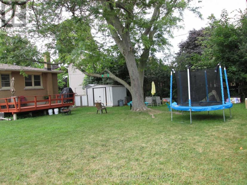 50 Campbell Crescent — photo 20 of 20