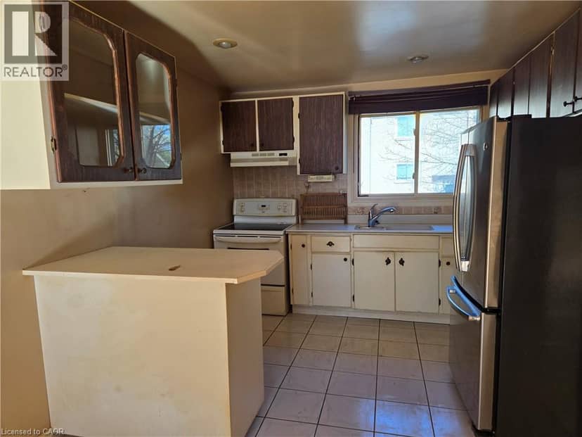 95 FONTHILL Road Unit# 2, Hamilton, photo 3