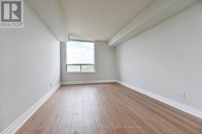 602 - 18 Hillcrest Avenue — photo 14 of 24