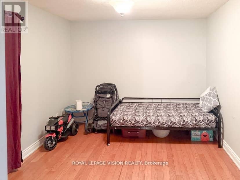 1678 Dellbrook Avenue — photo 8 of 40