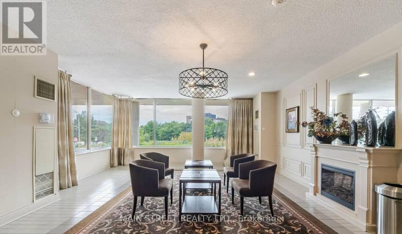 314 - 326 Major Mackenzie Drive E, Richmond Hill, photo 3
