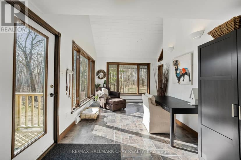 1359 Old Barrie Road E — photo 19 of 40