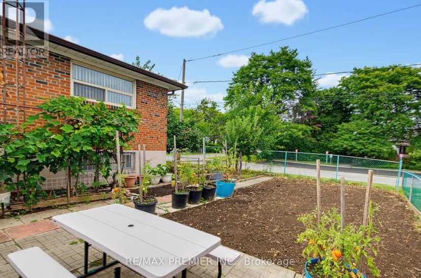 27 Whitfield Avenue — photo 24 of 27