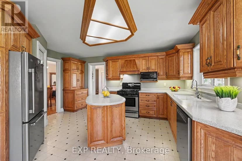 149 Heather Crescent — photo 8 of 25