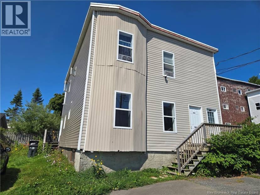 281-283 Wentworth Street — photo 1 of 13