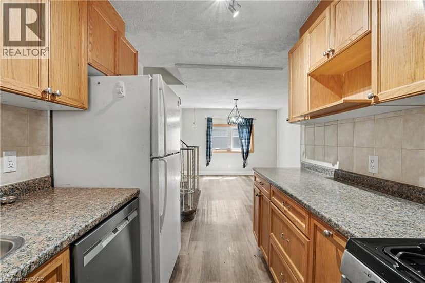 485 COCHRANE Road — photo 11 of 37